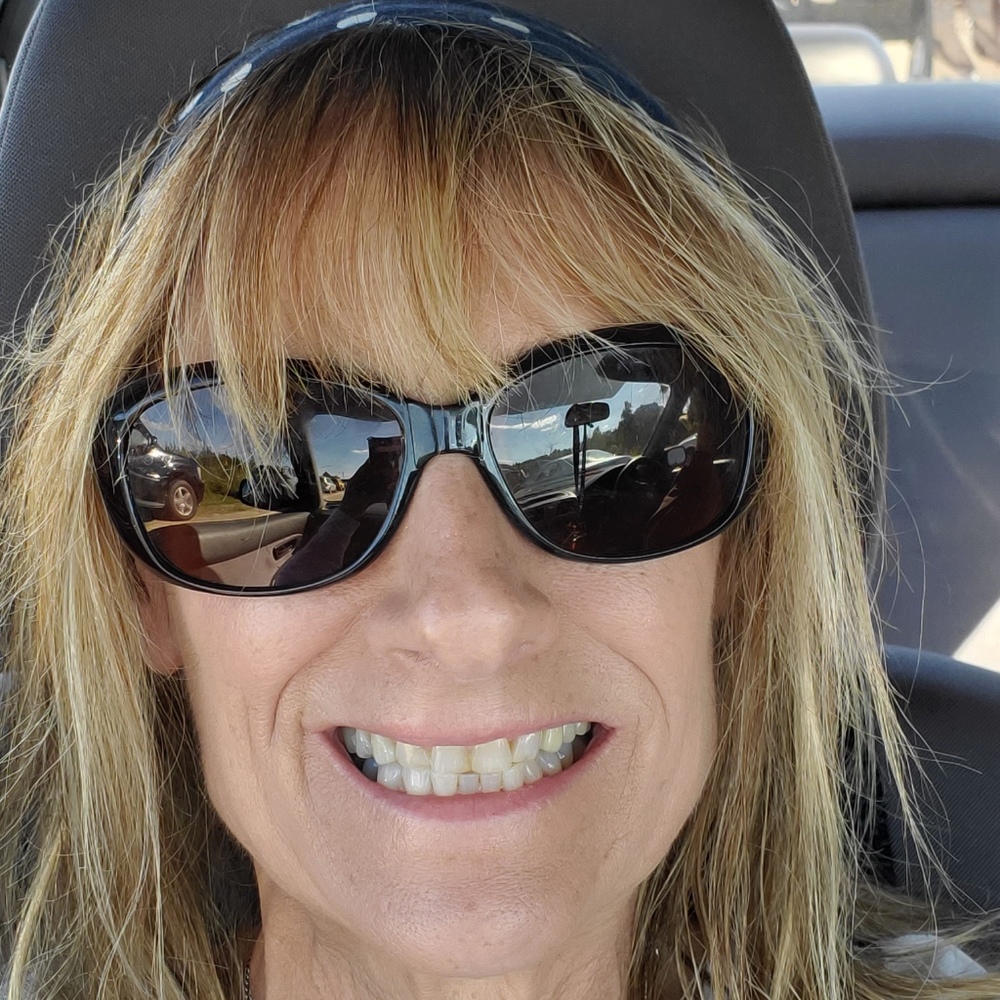 Meet your Posher, Debra